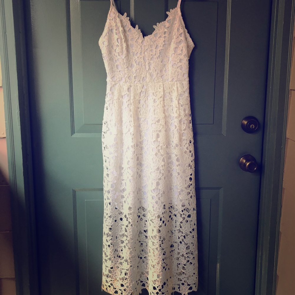 White lacey dress - perfect for a Bridal shower!